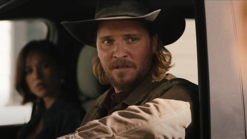 Yellowstone剧照：Kayce在卡车上